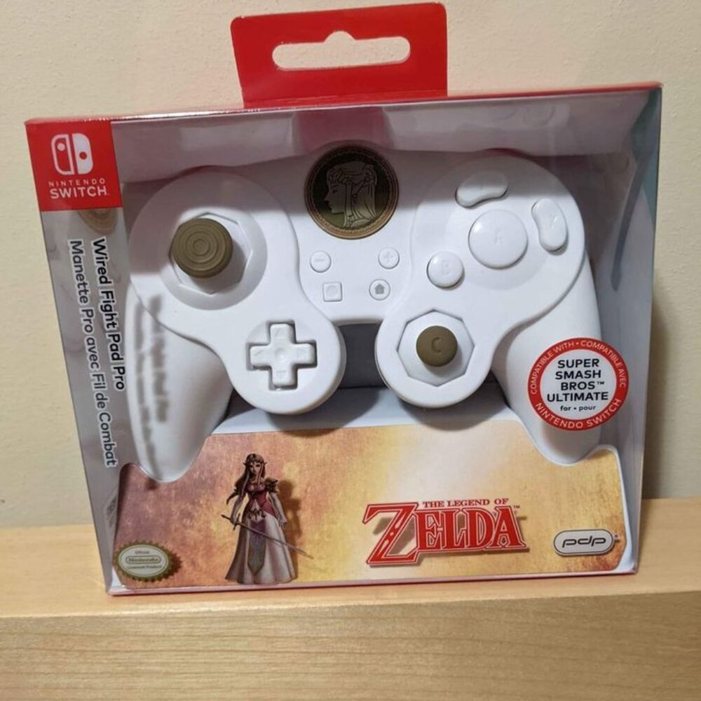 Zelda Wired Fight Pad Pro Controller NEW - Picture 3 of 4